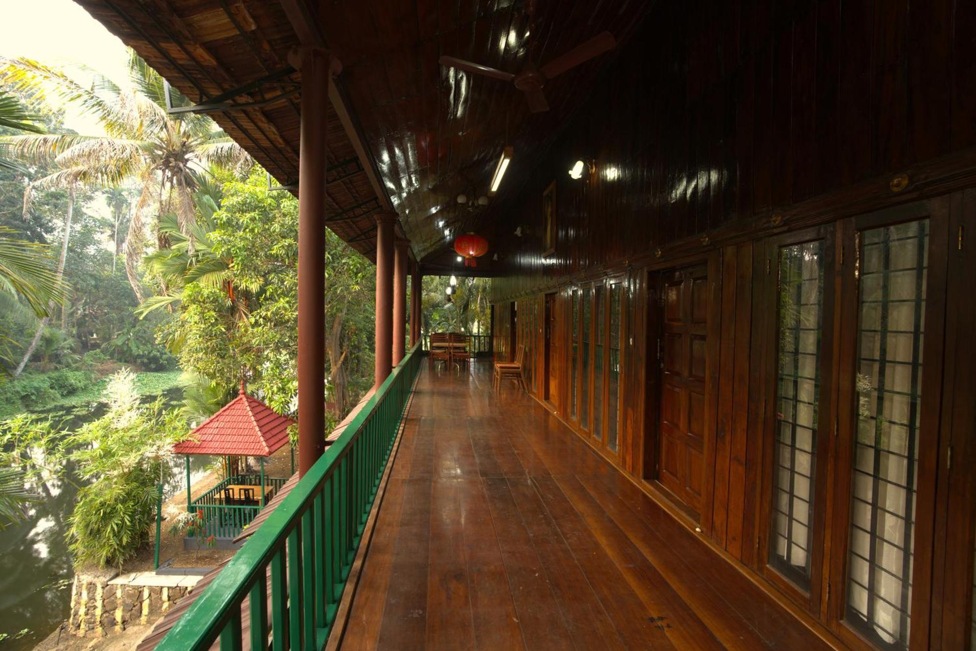 Garggi Backwater Retreat Hotel Kottayam Exterior foto