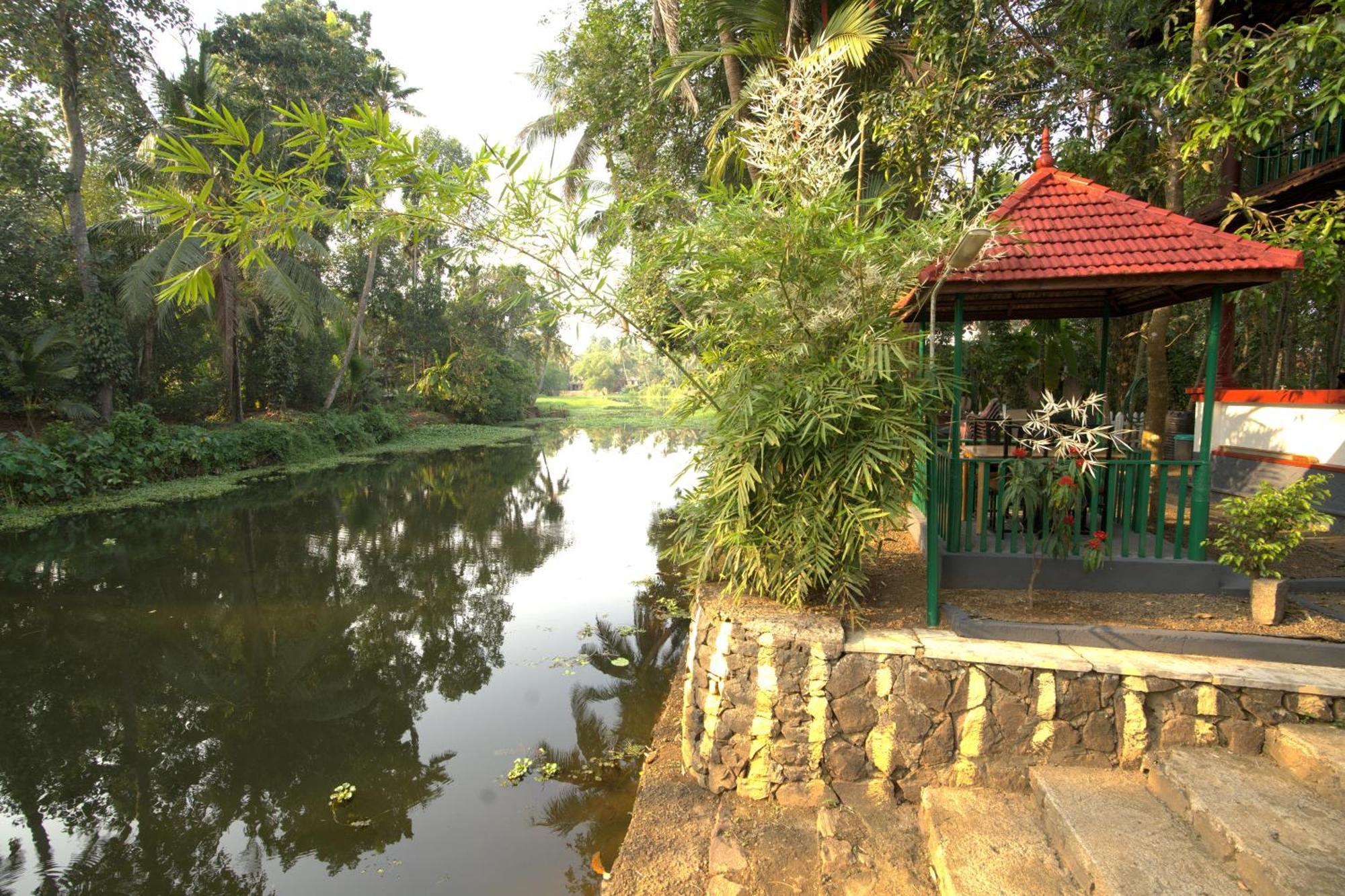Garggi Backwater Retreat Hotel Kottayam Exterior foto